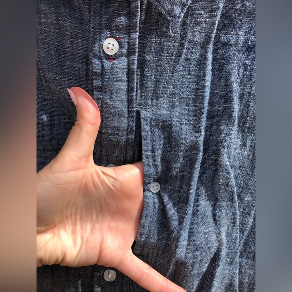 INDUSTRY-Slim fit linen-denim look short sleeve button down shirt. Size L. - Picture 11 of 11